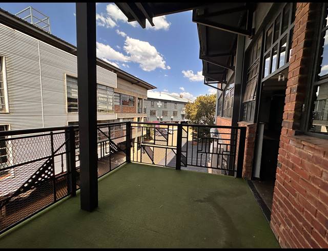 254M² OFFICE TO LET IN MILPARK